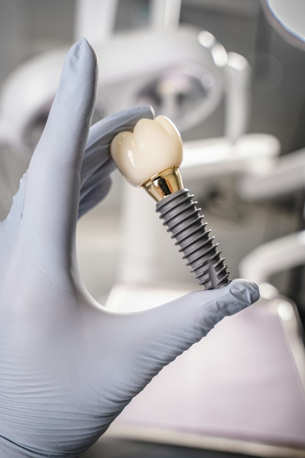 Single Tooth Implant